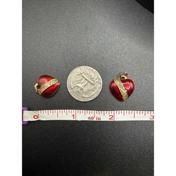 Vintage Royal Heart Pendants Red Enamel GoldTone - Set Of 2 - Picture 5 of 7